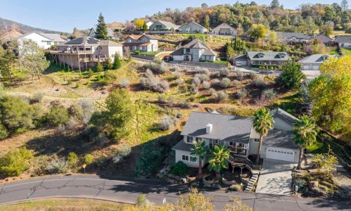 20421 Starr King Dr, Soulsbyville, CA 95372-9604