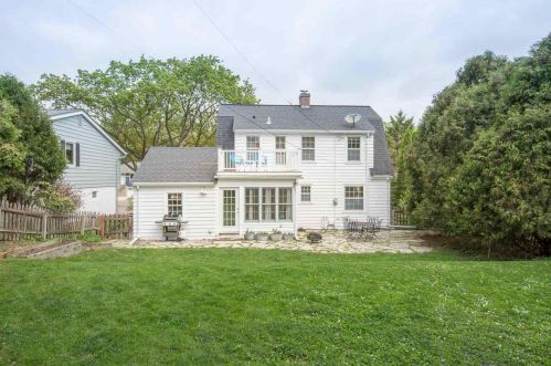 3709 Odana Rd, Madison, WI 53711-1739