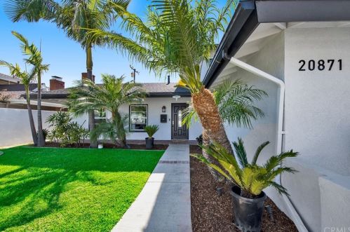 20871 Catamaran Ln, Huntington Beach, CA 92646-5515