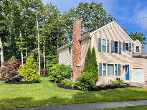 36 Burgundy Dr, Nashua, NH 03062-3654