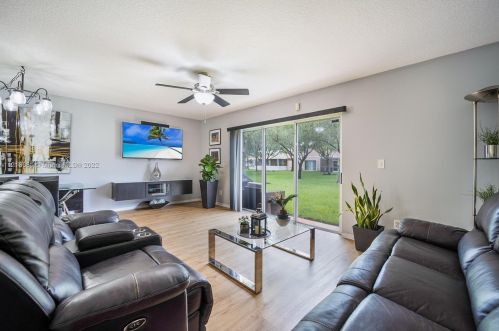 744 208th Dr, Hollywood FL  33029-2148 exterior