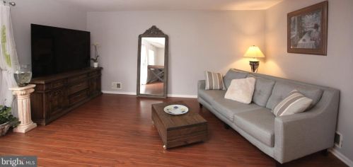 108 Violet Ln, Trenton NJ  08638-2031 exterior