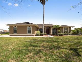 2215 Sylvan Ct, Kissimmee, FL 34746-3719