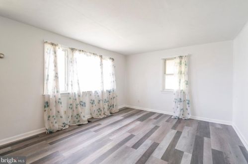 1733 Swamp Pike, Gilbertsville PA  19525-9704 exterior