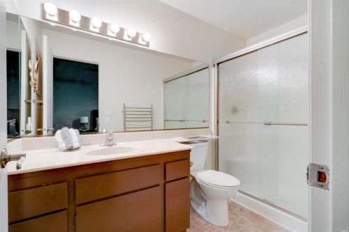 580 Willow Ct, Benicia CA  94510-1447 exterior