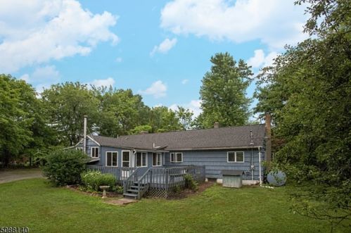 154 Mudtown Rd, Wantage NJ  07461-3616 exterior