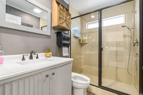 9591 Kristine Way, Windsor CA  95492-8889 exterior