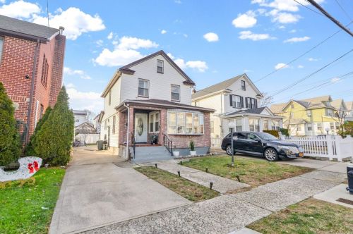 118-06 196th St, Jamaica, NY 11412-2008