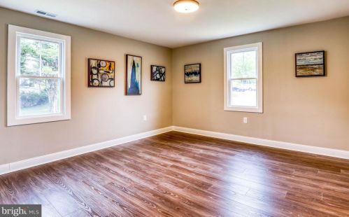 650 George St, Charles Town WV  25414-1461 exterior