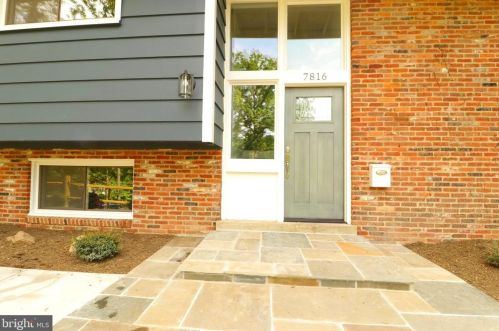 7816 Glenister Dr, Springfield VA  22152-2006 exterior