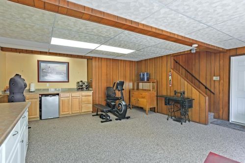 271 Goodwin Dr, San Bruno CA  94066-1660 exterior