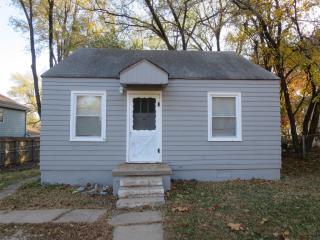 1727 Rockhill Rd, Manhattan KS  66502-4207 exterior