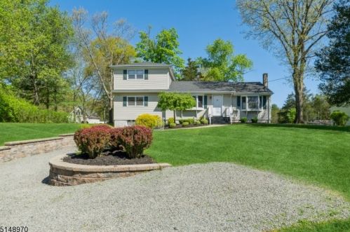 24 Felmley Rd, White House Station, NJ 08889-5002