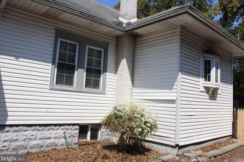 50 Watkins Ave, West Deptford NJ  08096-1236 exterior