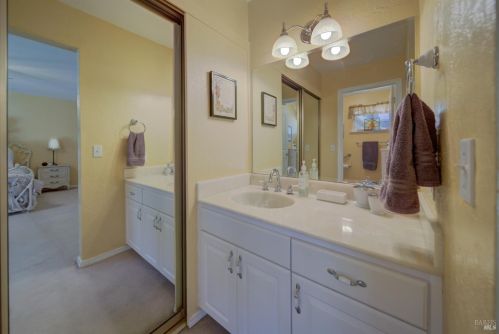 430 Willamette Dr, Vacaville CA  95688-4228 exterior