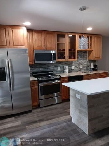 516 4 Ter, Cape Coral FL  33909-0020 exterior