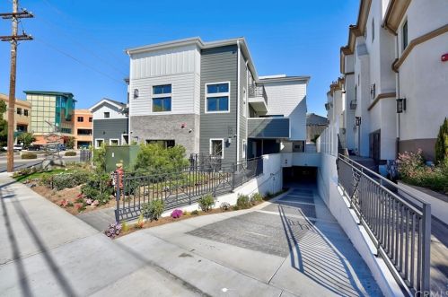 802 Catalina Ave, Redondo Beach, CA 90277-2137