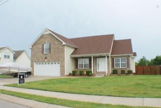 250 Harold Dr, Clarksville, TN 37040-6050