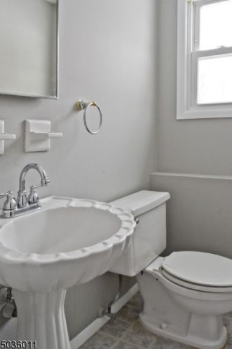 21 Clover Hill Dr, Roxbury Township NJ  07836-9557 exterior