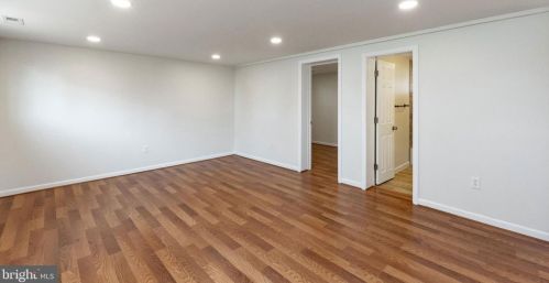 2004 York Dr, Woodbridge VA  22191-2433 exterior