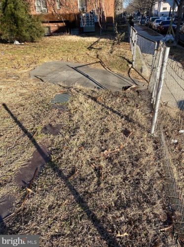 4908 A St, Washington DC  20003-1521 exterior