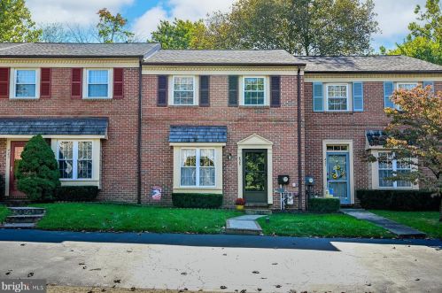 425 Saw Mill Ct, Norristown, PA 19401-2050