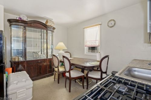 721 18 Ave, Irvington NJ 07111-3712 exterior