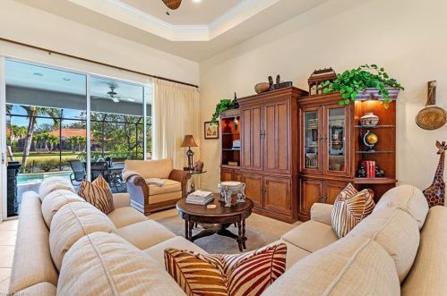 5100 Post Oak Ln, Naples FL  34105-4526 exterior