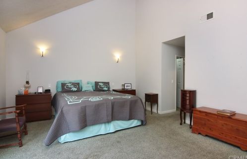 206 Wisteria Ct, Santa Maria CA  93455-3417 exterior