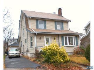 83 Roosevelt Sq, Englewood, NJ 07631-1775