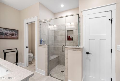 2 Faculty Dr, Beaufort SC  29907-2528 exterior