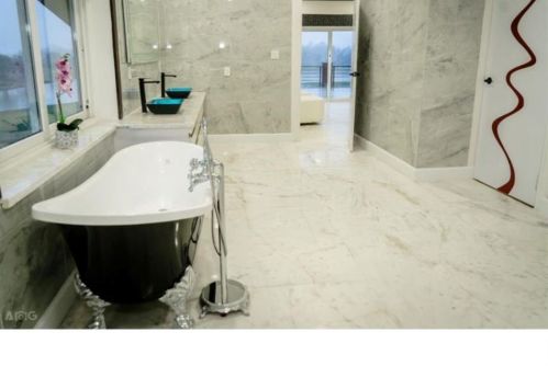 703 Leaning Oak Trl, Richmond TX  77406-4653 exterior