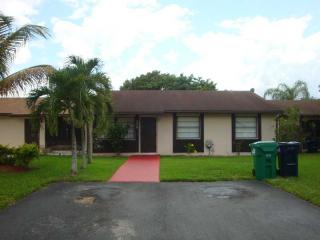 4838 135th Ct, Miami, FL 33175-3855