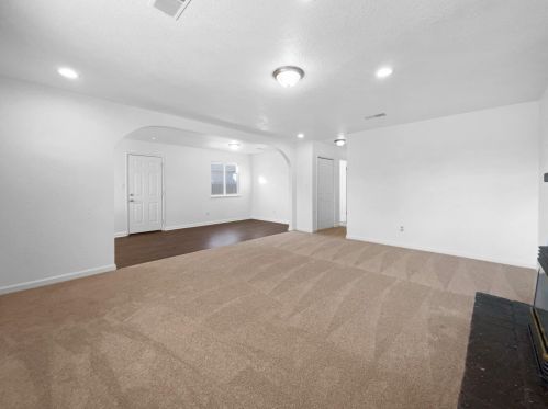 2707 Stanislaus St, Riverbank CA  95367-2238 exterior