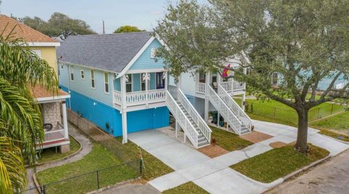 1408 26 St, Galveston TX 77550-7815 exterior