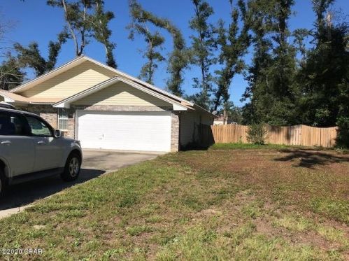 2776 Seminole Dr, Marianna, FL 32446-5178