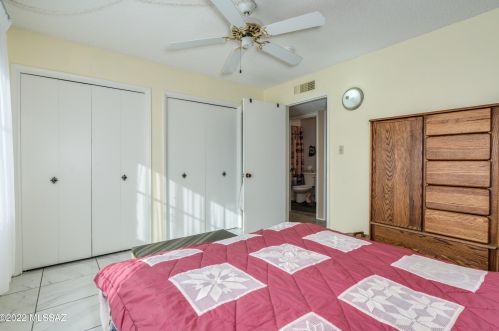 263 Abrego Dr, Green Valley AZ  85614-1504 exterior