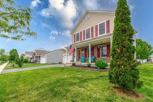 2063 Shetland St, Marysville, OH 43040-8062