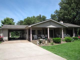 1366 Scottsdale Dr, Benton, KY 42025-8631