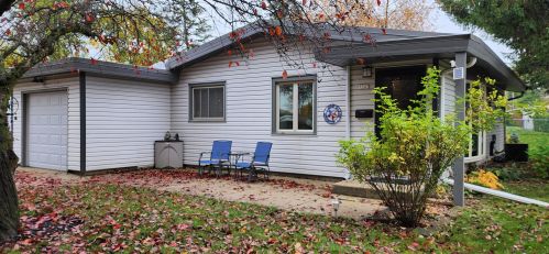 7307 Elstead Ave, Greendale, WI 53129-1613