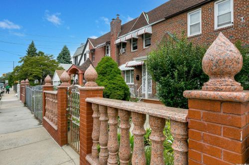 114-17 202nd St, Jamaica, NY 11412-1608