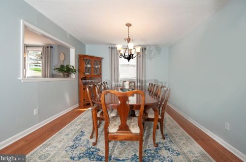 136 Green Hill Rd, Norristown PA  19406-2026 exterior