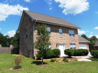 211 Sweet Gum Ln, Oak Ridge TN  37830-5667 exterior