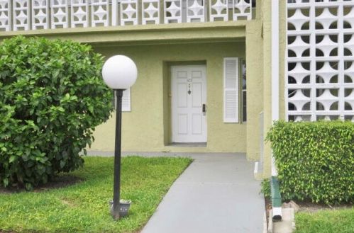1020 Silk Oak Ter, Delray Beach, FL 33445-5960