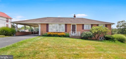 44 Maple St, Longlevel, PA 17368-9101
