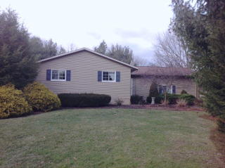 7765 Garman Rd, Burbank, OH 44214-9607