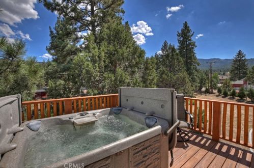 1178 Ln, Big Bear City CA  92314 exterior