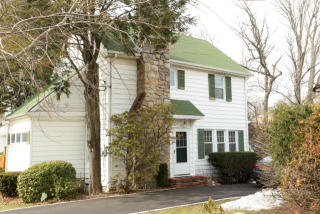 173 Sparks Ave, New Rochelle, NY 10803-1810