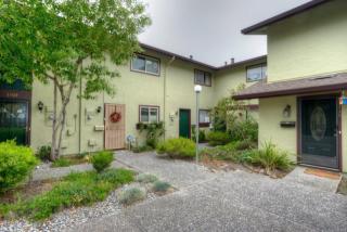 1111 Oddstad Blvd, Pacifica, CA 94044-3850