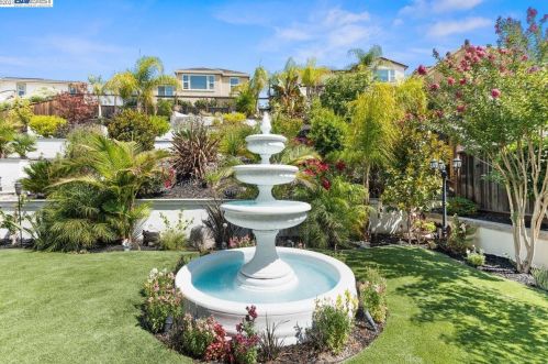 1799 Tramonti Dr, Pleasanton CA  94568-4249 exterior